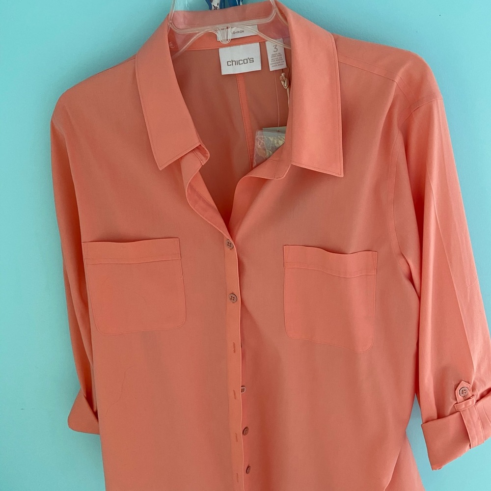 Chico’s wrinkle-free convertible sleeve shirt